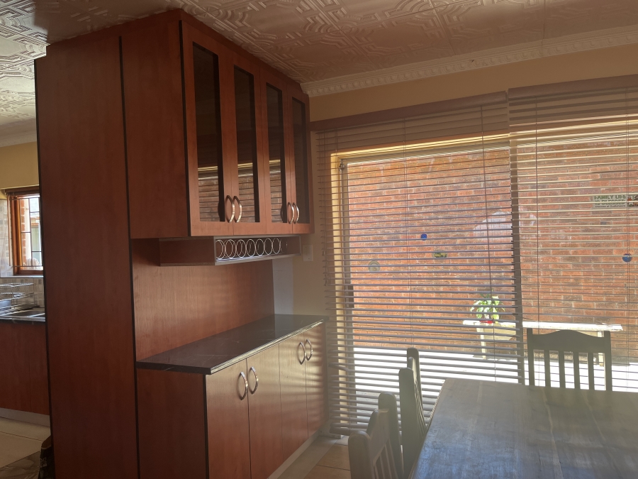 3 Bedroom Property for Sale in Heiderand Western Cape